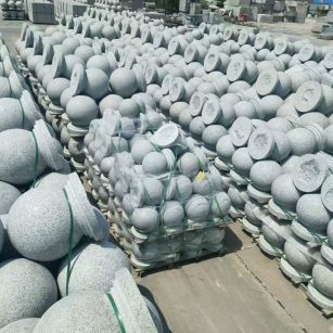 清远 花岗岩实心圆球，石球，挡车球，挡车石，车止石，路障石。