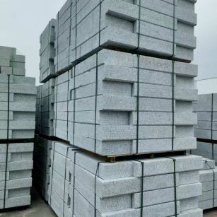 清远 路沿石，板板正正的路沿石