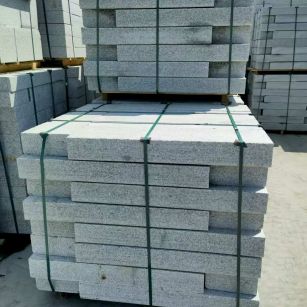 清远 芙蓉白花岗岩路沿石、平石尺寸标准，色泽均匀