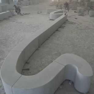 清远 花岗岩整石坐凳拼装