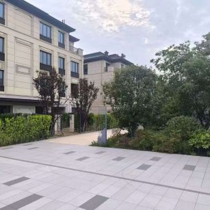 清远 芝麻白与芝麻白搭配铺装，尺寸1200*600