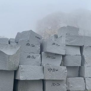 清远芝麻白花岗石