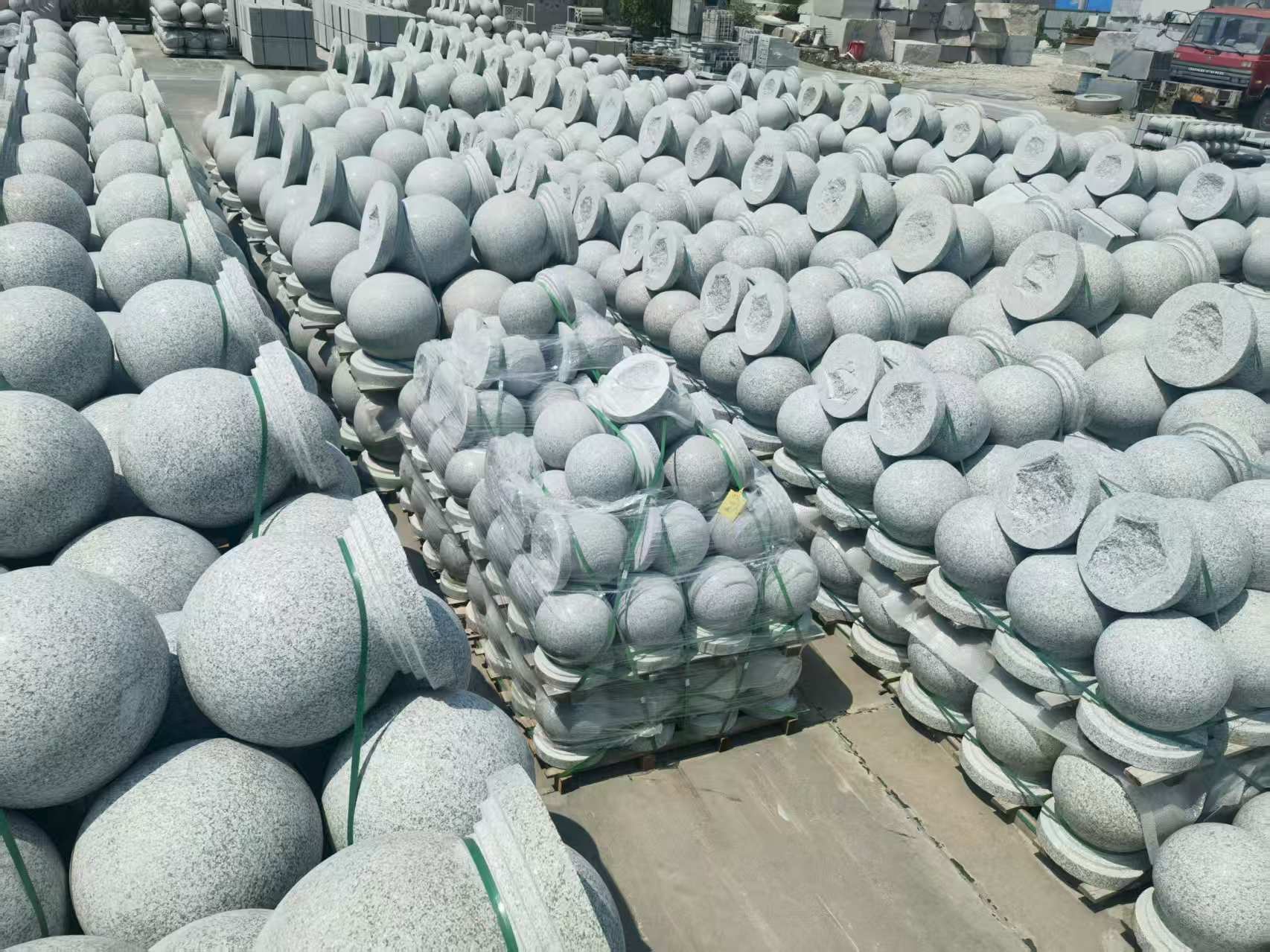 清远 花岗岩实心圆球，石球，挡车球，挡车石，车止石，路障石。