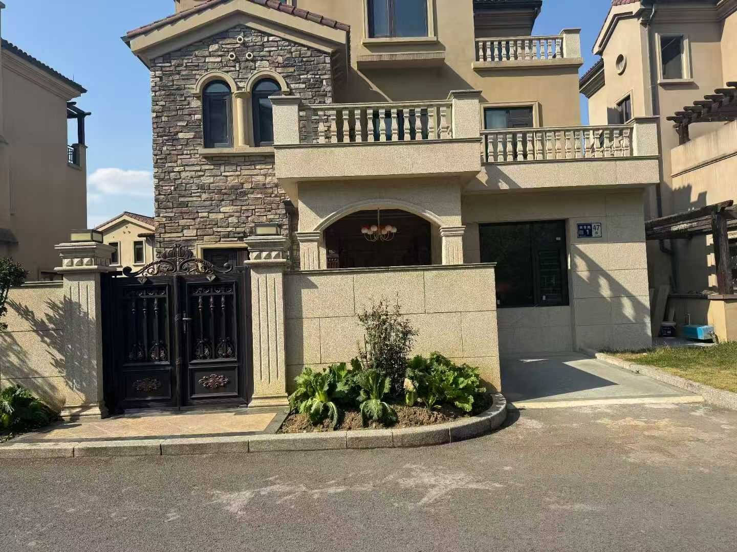 清远黄金麻别墅干挂效果展示