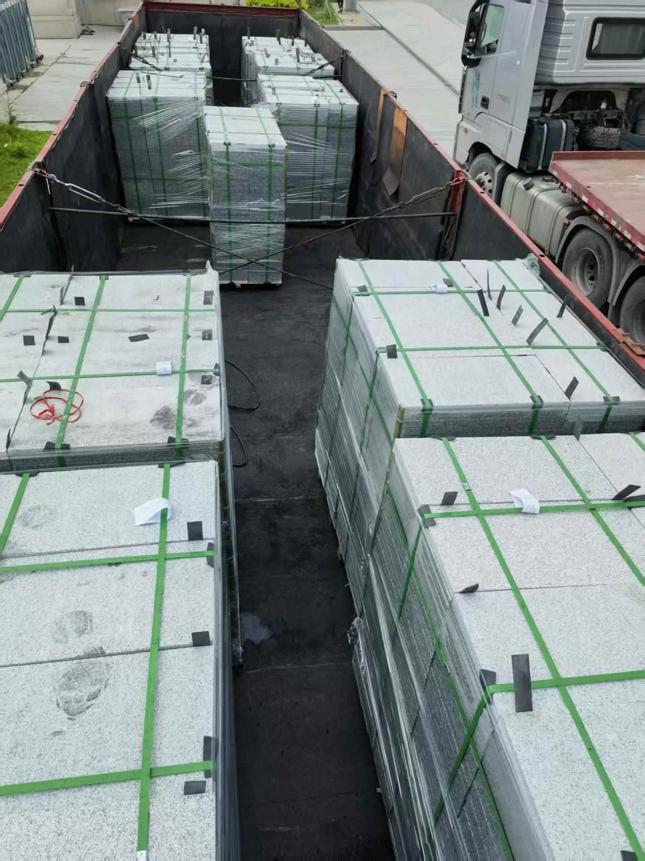 清远 芝麻白3公分火烧成品-发货