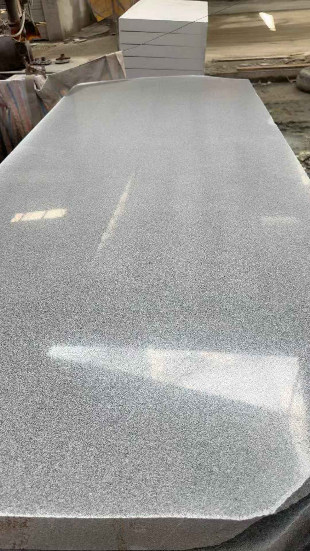 清远 芝麻灰磨光面