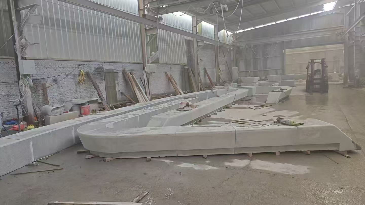 清远 花岗岩整石坐凳拼装