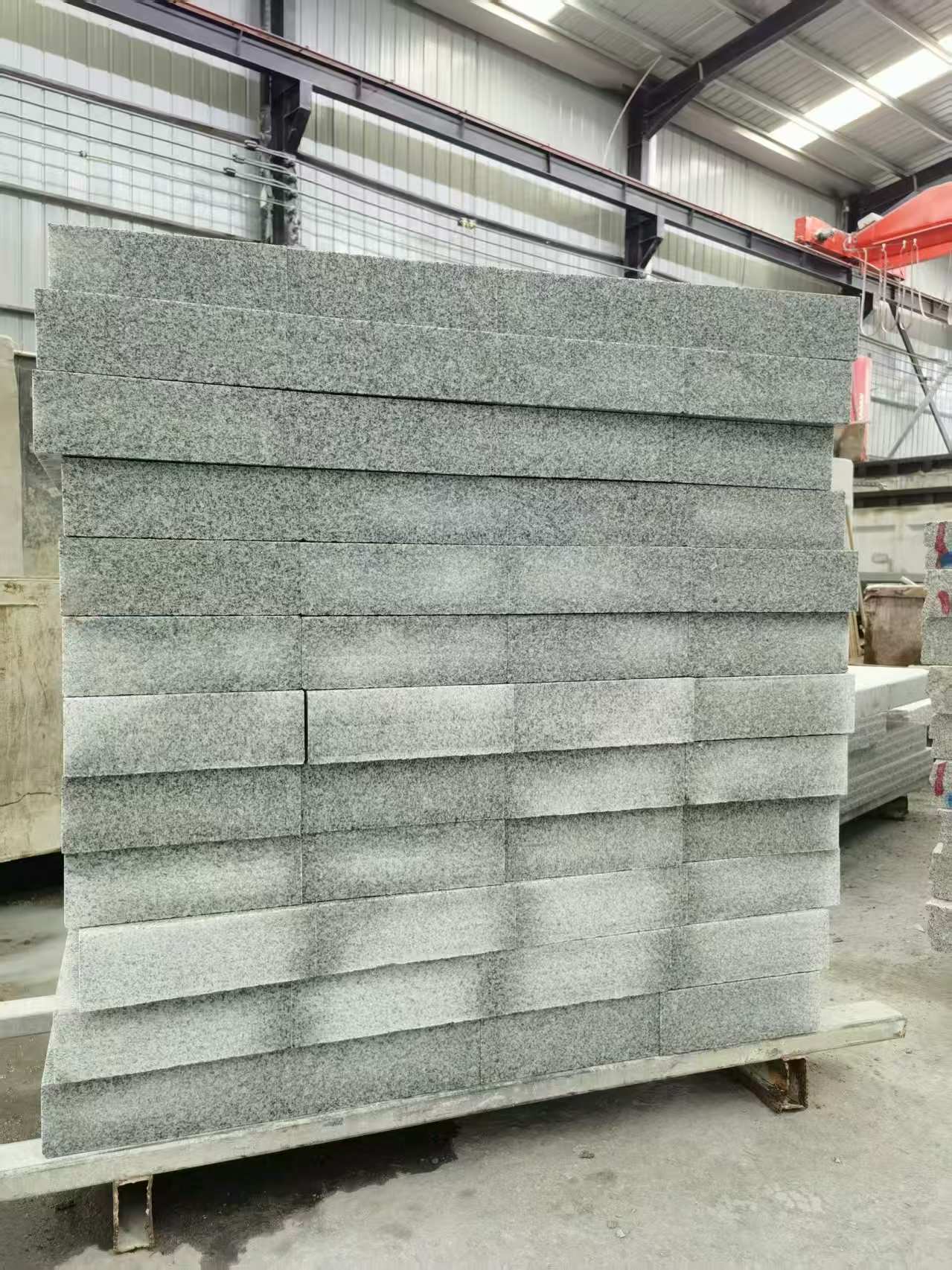 清远 芝麻白10公分300*600广场地铺，A料定制，尺寸标准，厚薄均匀