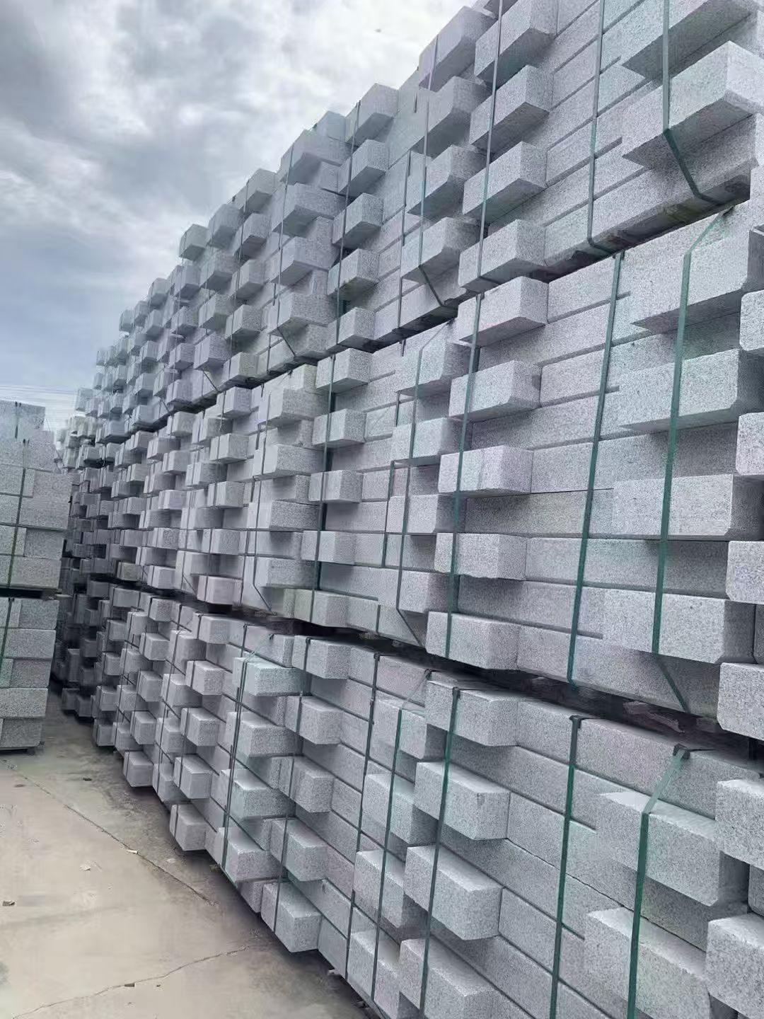 清远 芝麻灰侧石