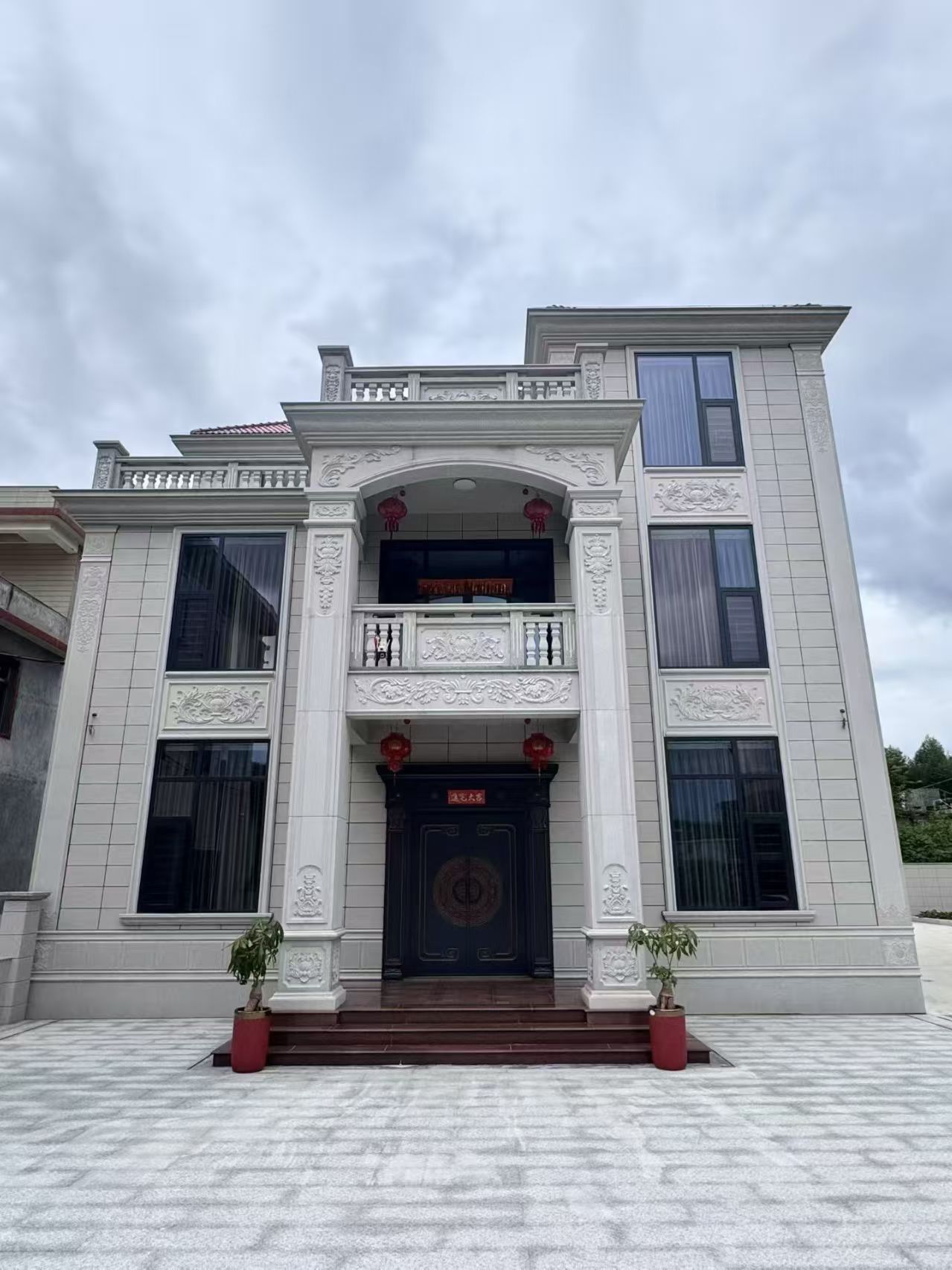 清远 芝麻白石材别墅干挂案例展示