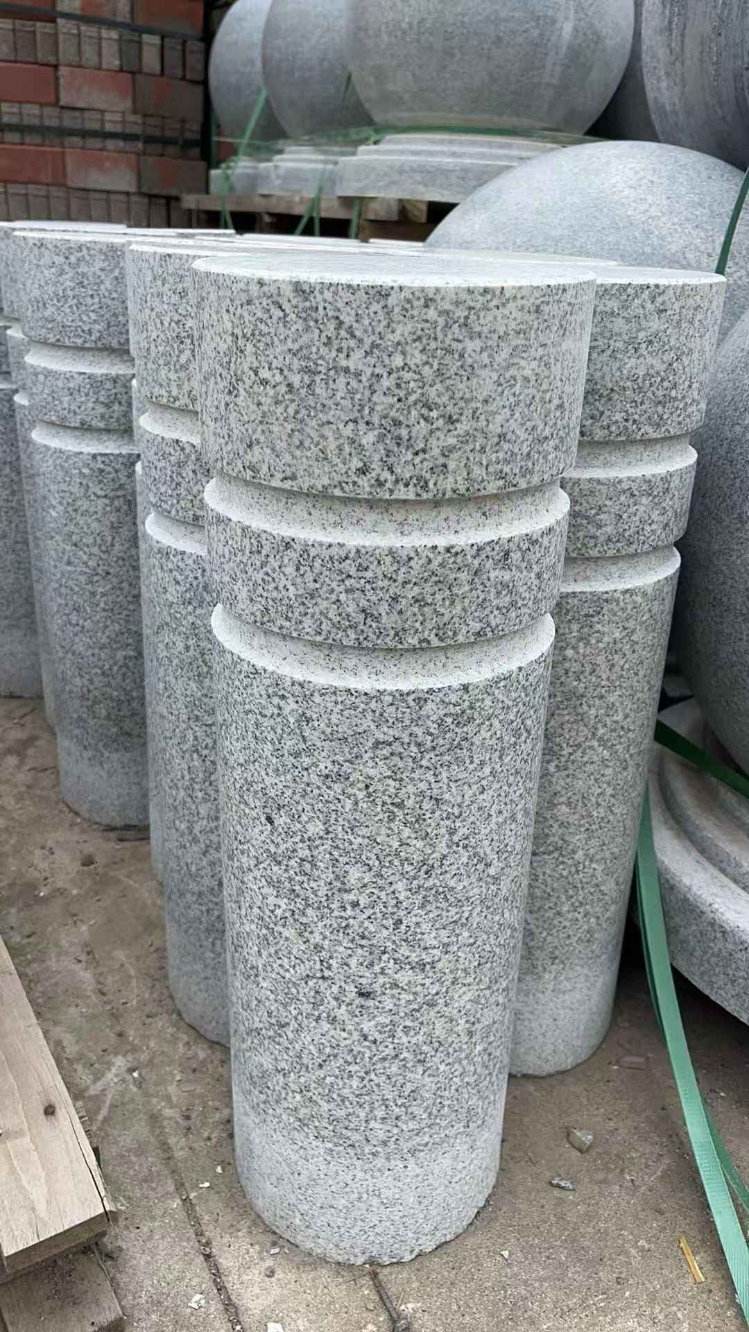 清远 芝麻白花岗岩挡车柱、隔离柱多少钱