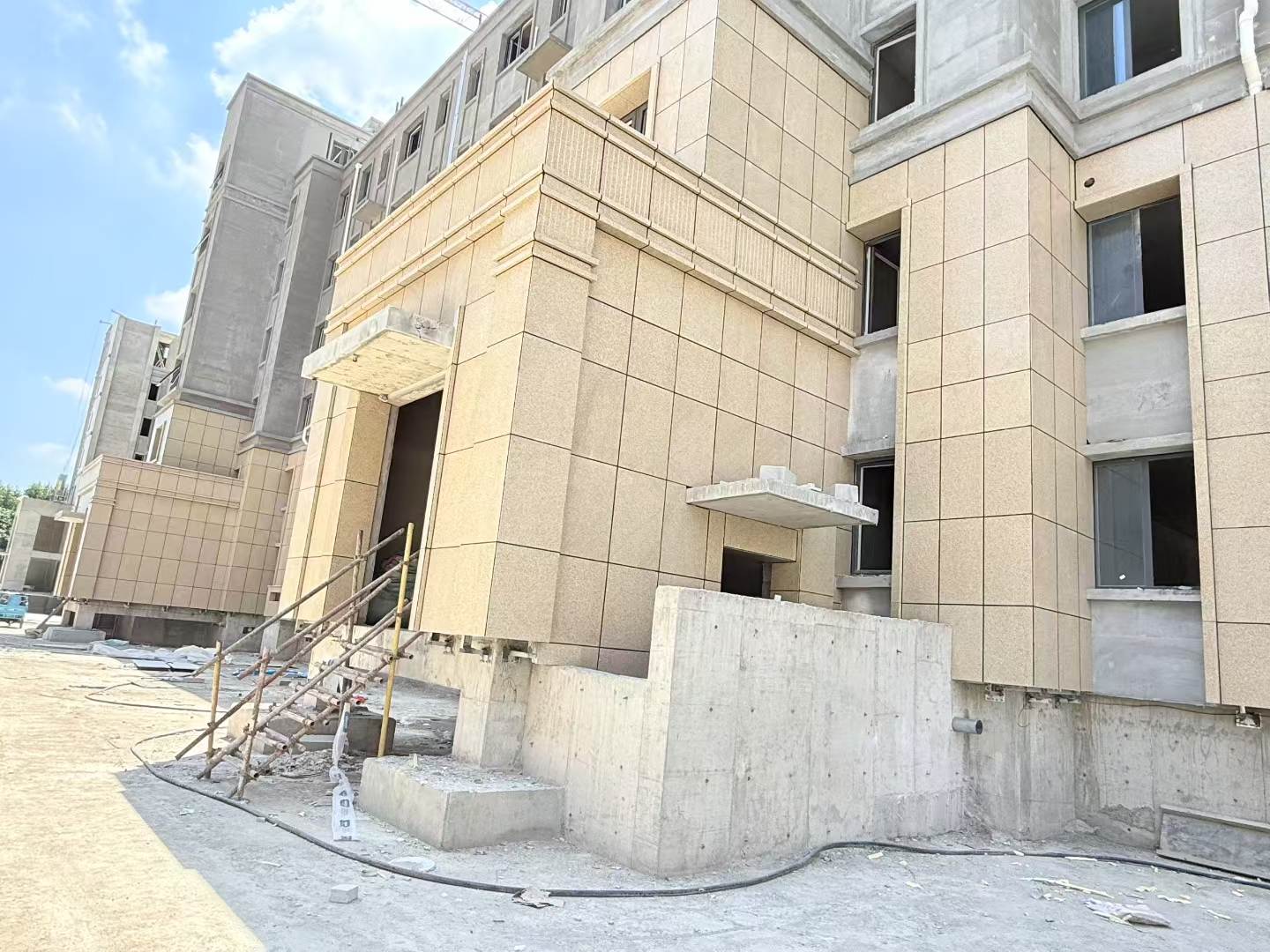 清远 黄金麻干挂，工地实拍