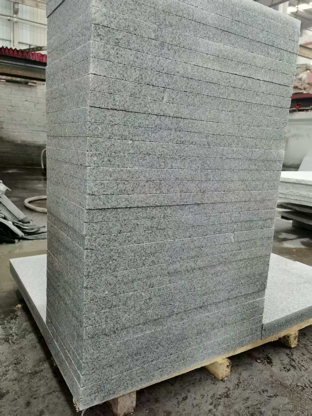 清远 花岗岩 地铺成品300*600，尺寸标准、厚薄均匀